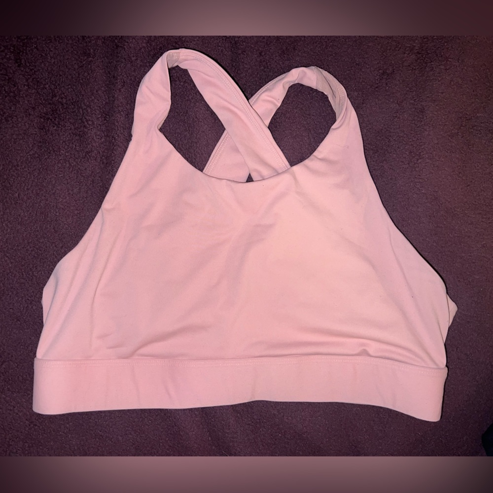 XL Med Impact Fabletics Sports Bra